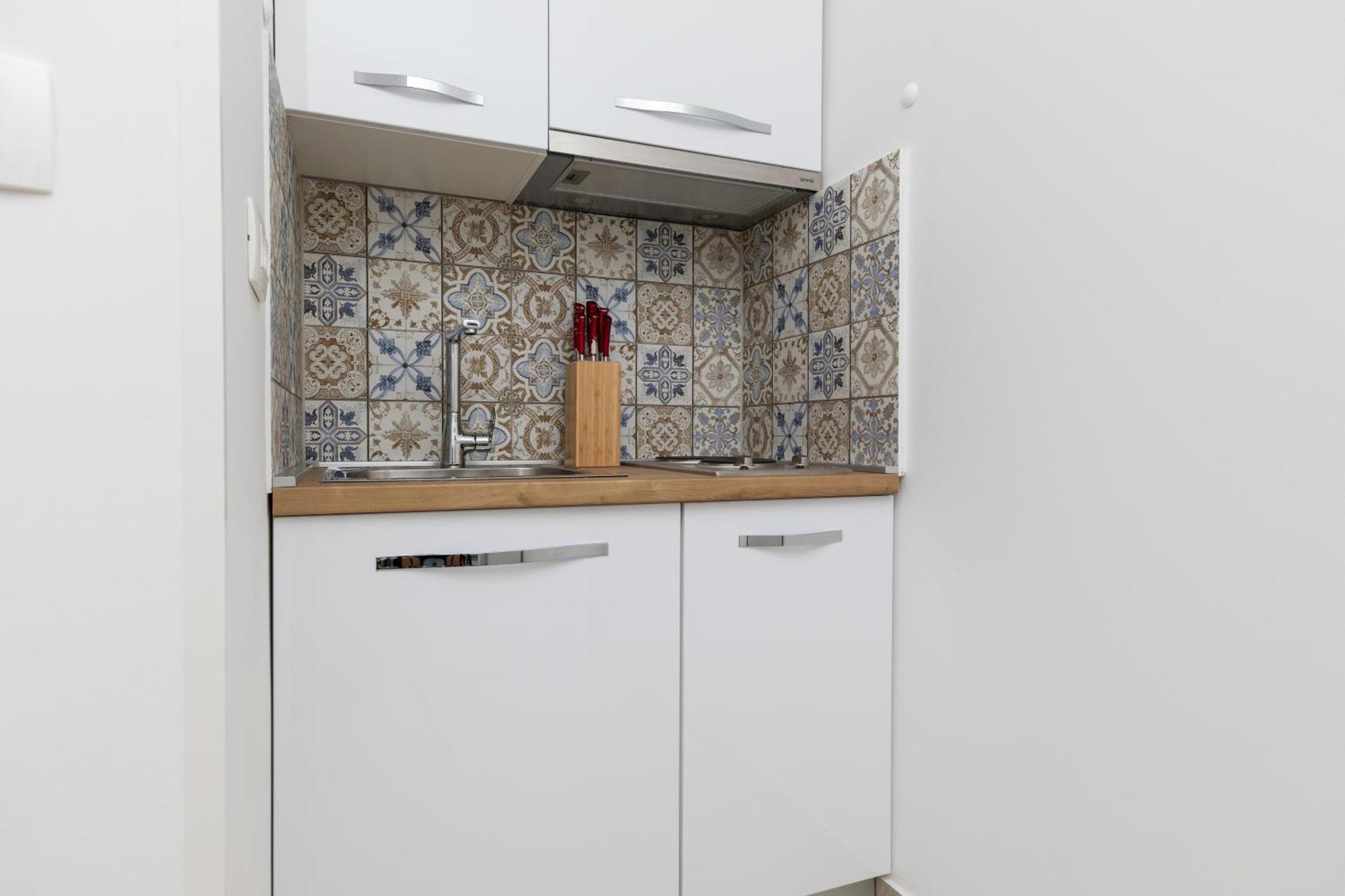 Apartments With A Parking Space Pisak, Omis - 5975 Exterior foto