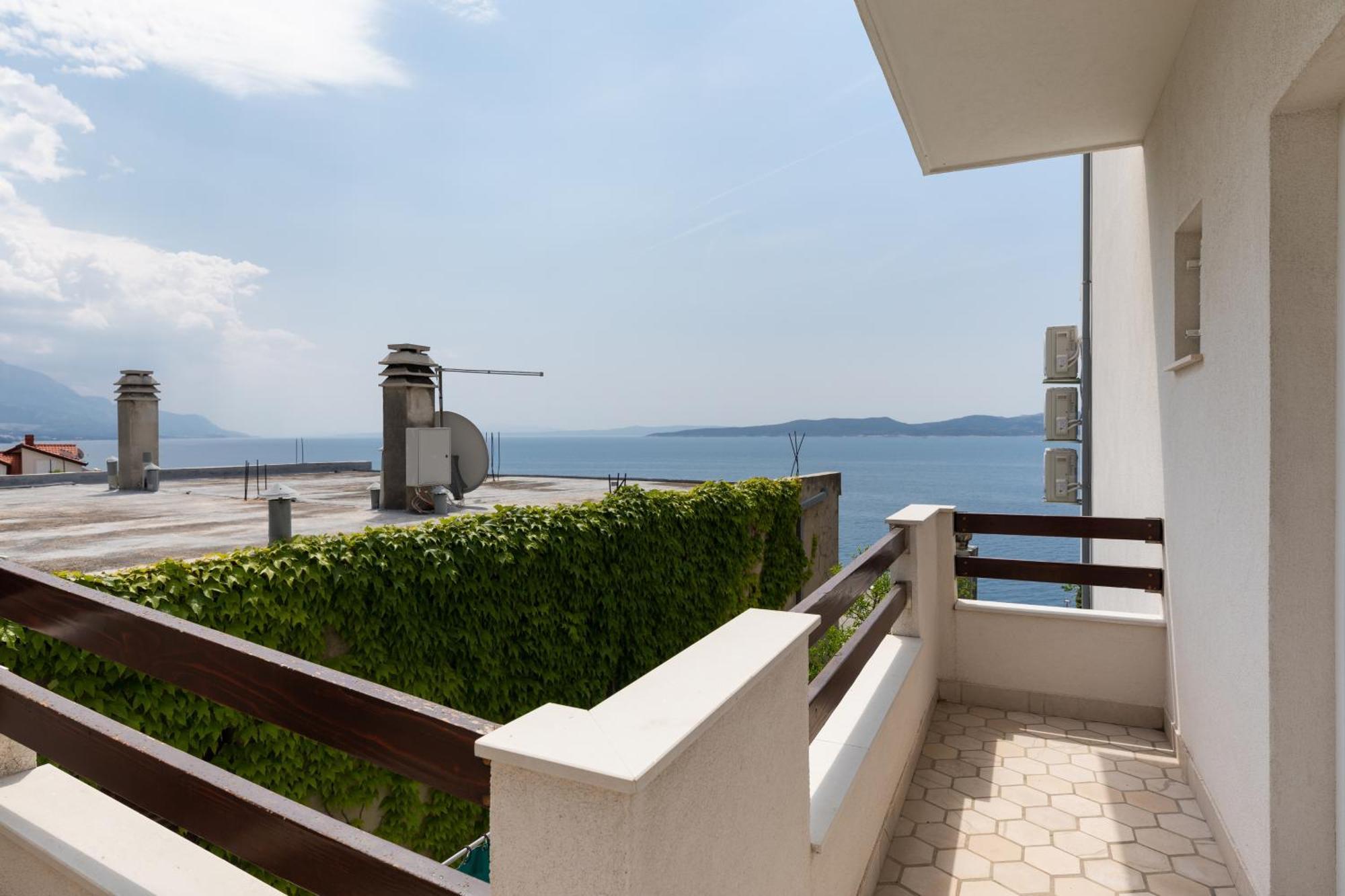 Apartments With A Parking Space Pisak, Omis - 5975 Exterior foto