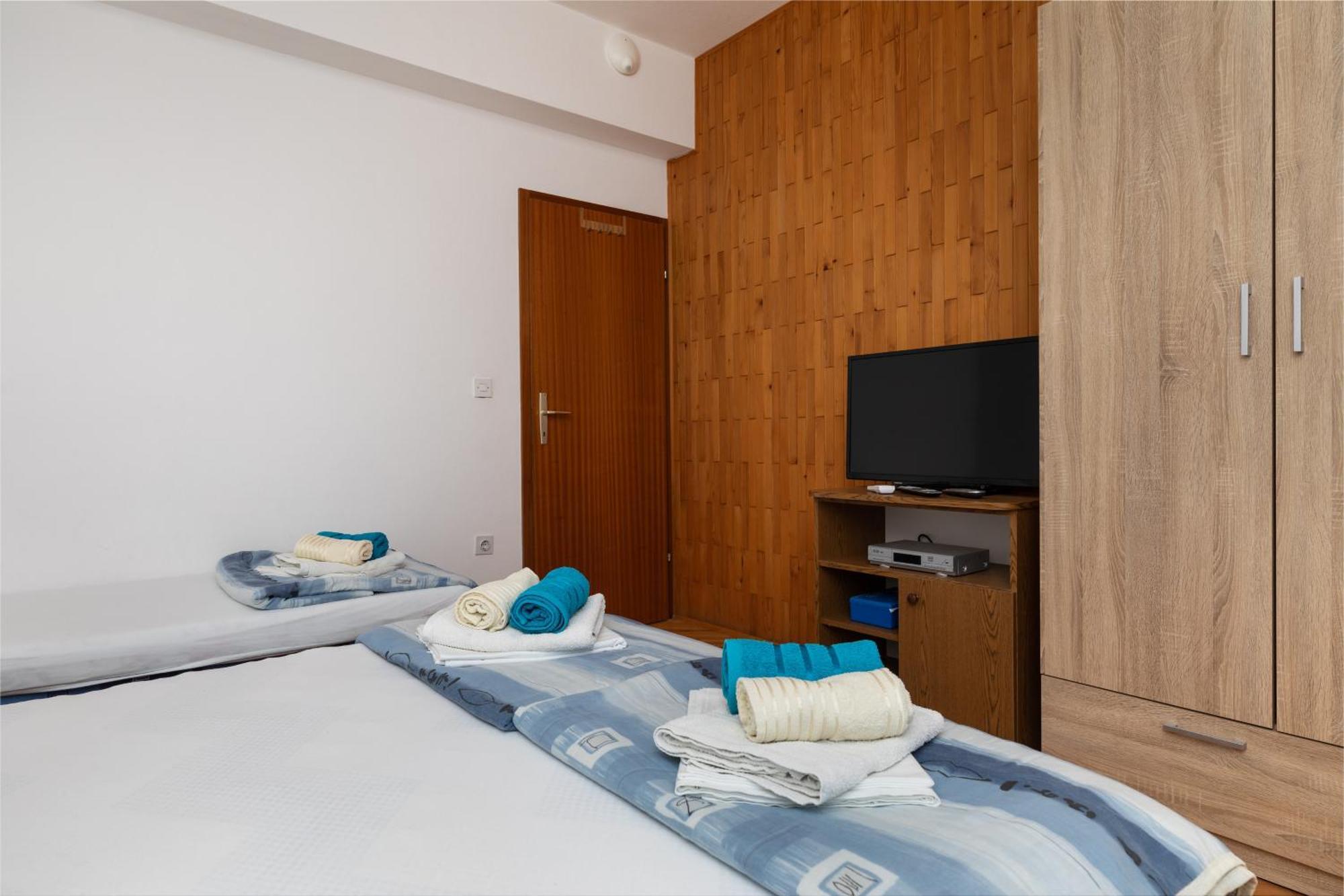 Apartments With A Parking Space Pisak, Omis - 5975 Zimmer foto